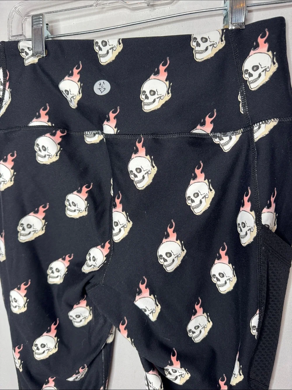 Torrid Wicking Active Flaming Skill Leggings. Size 0 (12). - Picture 8 of 8